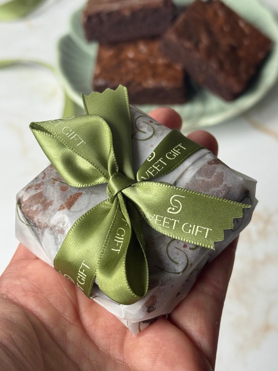 Individually wrapped Sweet Gift treat